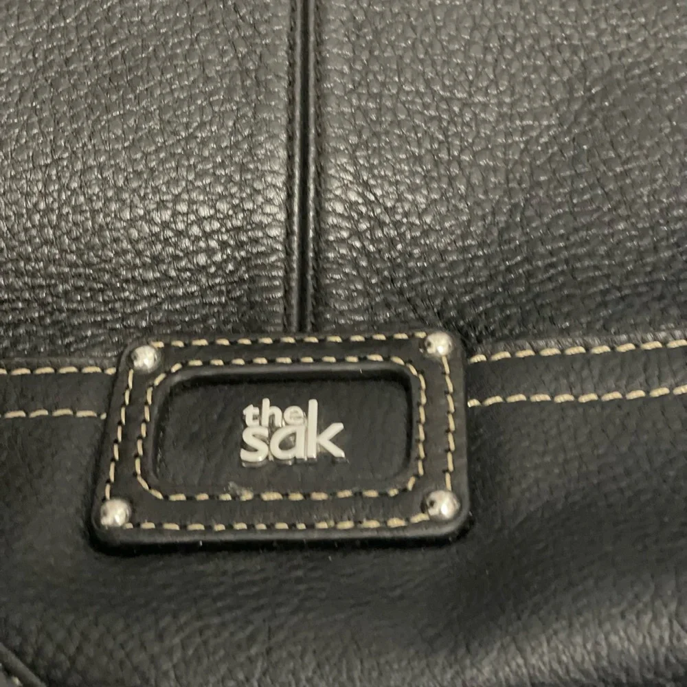 The SAK Black Leather Shoulder or Crossbody Bag - Picture 2 of 8